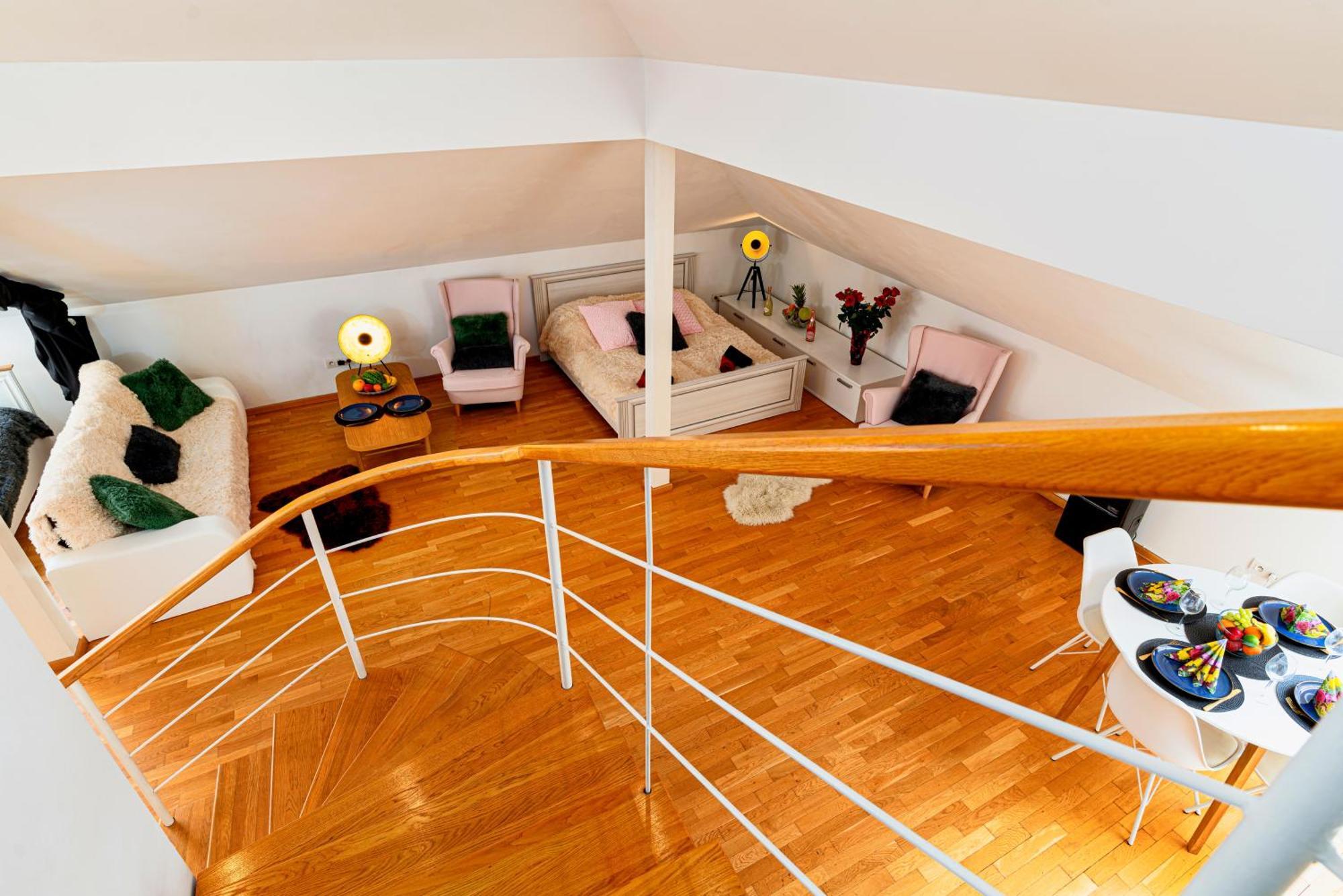 Golden River Apartment ปราก ภายนอก รูปภาพ