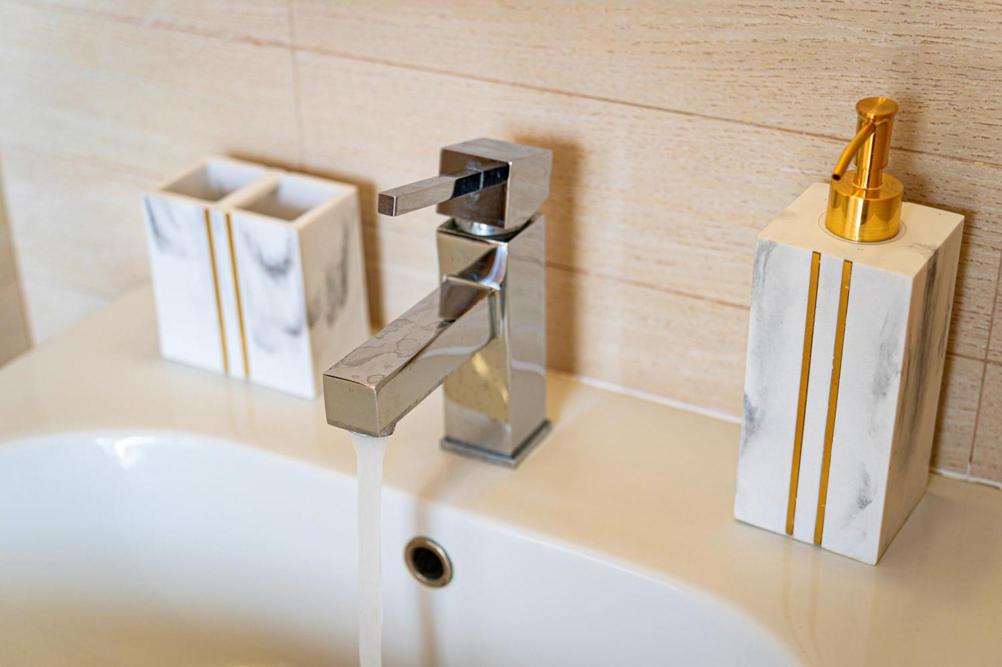 Golden River Apartment ปราก ภายนอก รูปภาพ