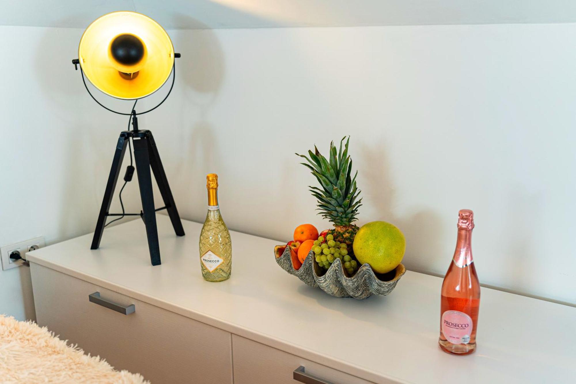 Golden River Apartment ปราก ภายนอก รูปภาพ