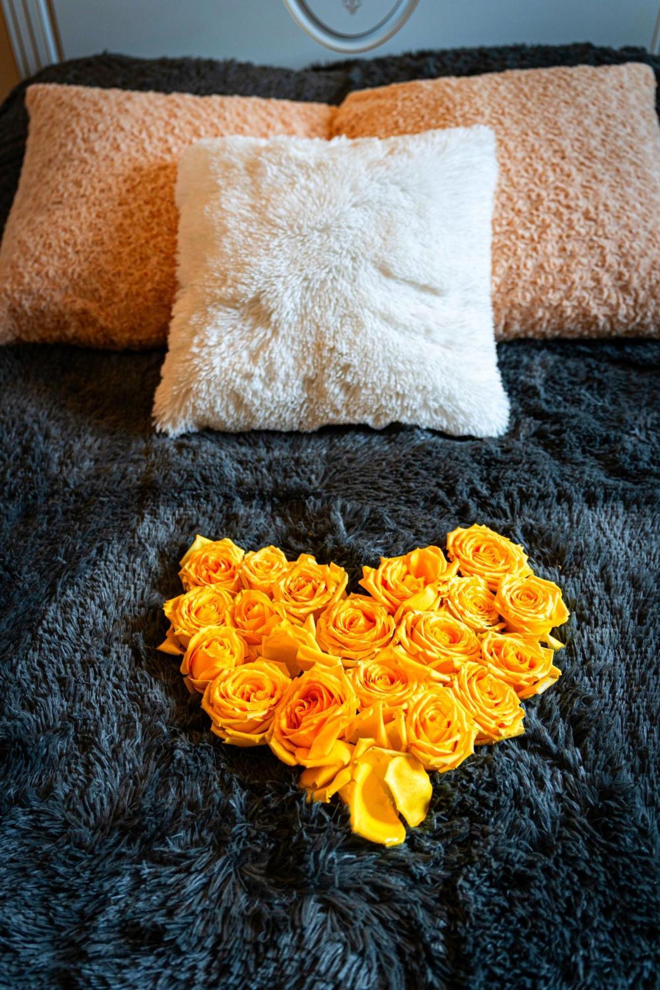Golden River Apartment ปราก ภายนอก รูปภาพ